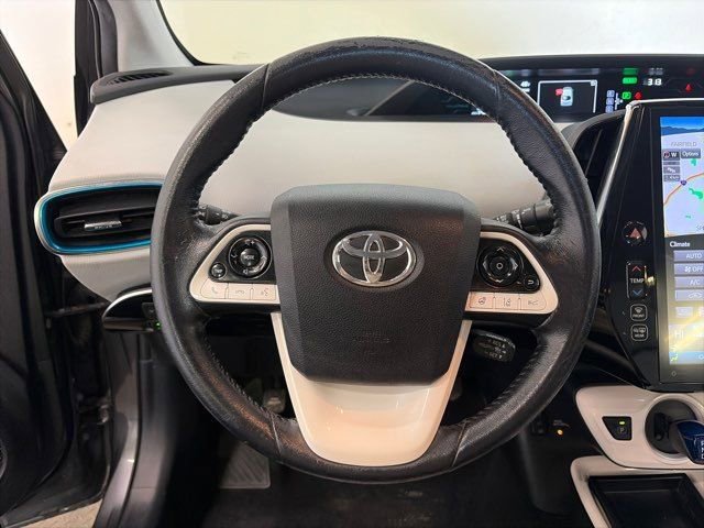 Used 2017 Toyota Prius Prime Advanced w/ Carpet Mat Package image 18