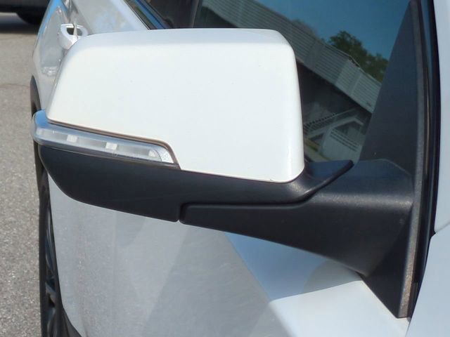 Used 2023 Chevrolet Traverse RS AWD/4WD image 12