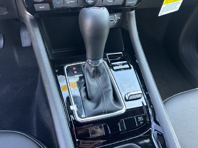 New 2026 Jeep Compass Latitude AWD/4WD image 17