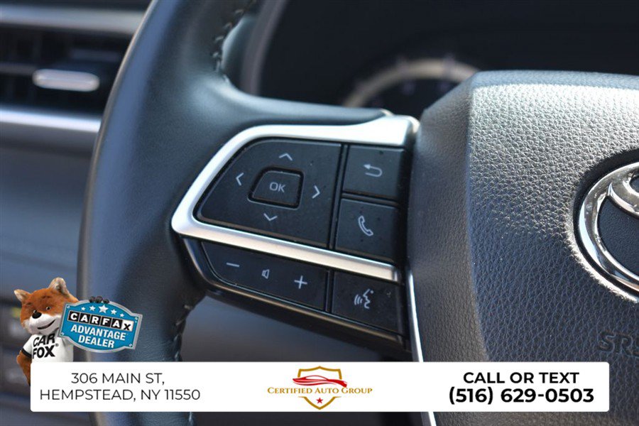 Used 2025 Toyota Highlander LE FWD image 15