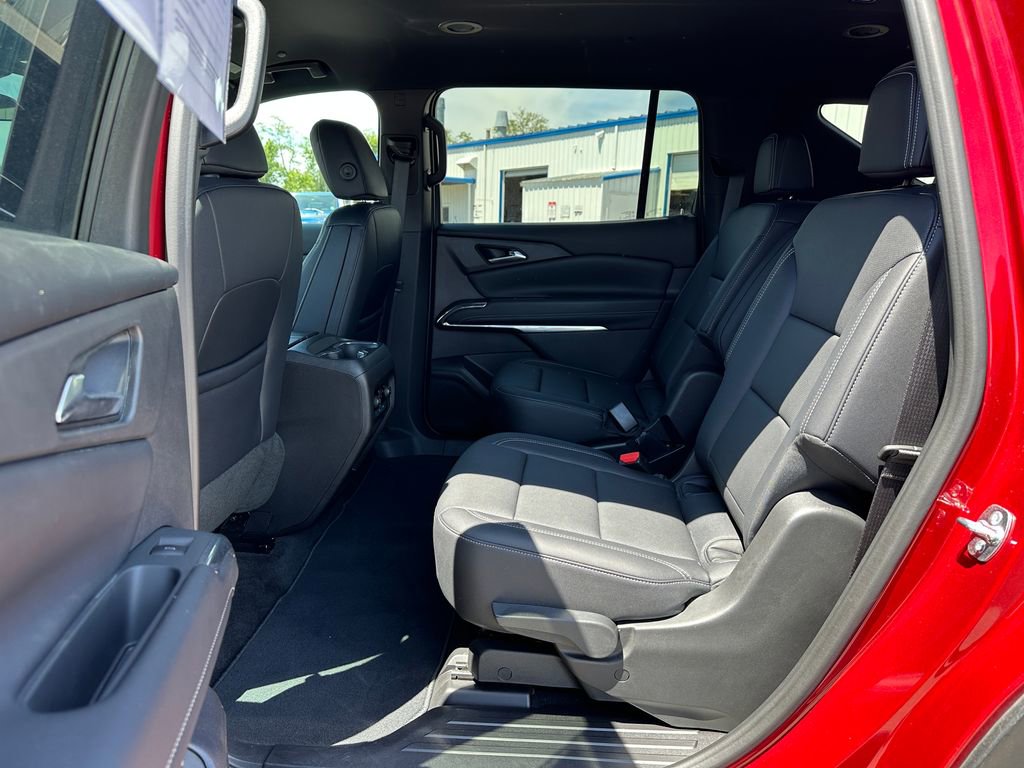 Used 2026 Chevrolet Traverse LT AWD/4WD image 11