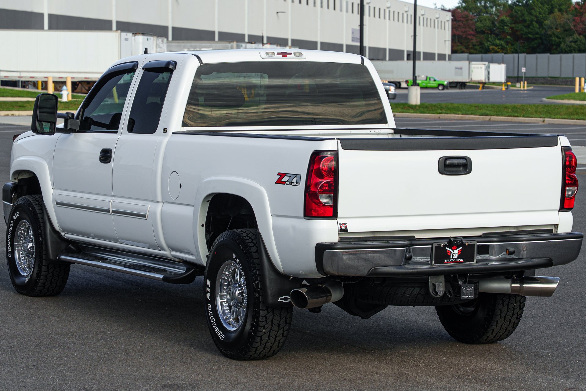 Used 2006 Chevrolet Silverado 2500 LT w/ Heavy-Duty Power Package AWD/4WD image 13