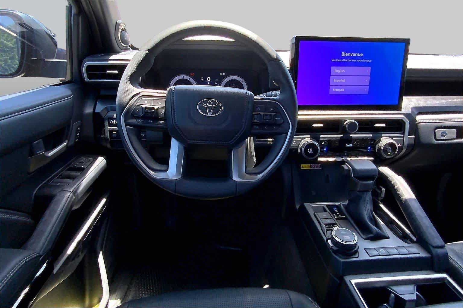 Used 2025 Toyota 4Runner Limited AWD/4WD image 6