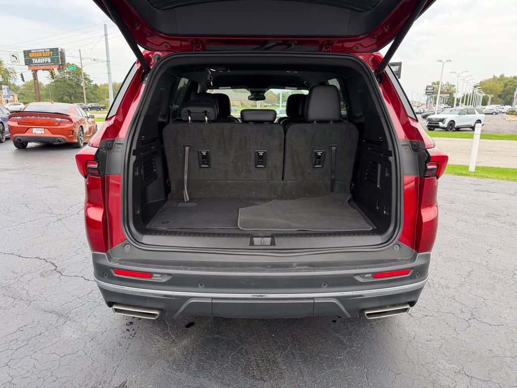 Used 2025 Buick Enclave Preferred AWD/4WD image 7