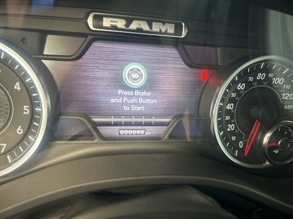 Used 2023 RAM 1500 Big Horn AWD/4WD image 3