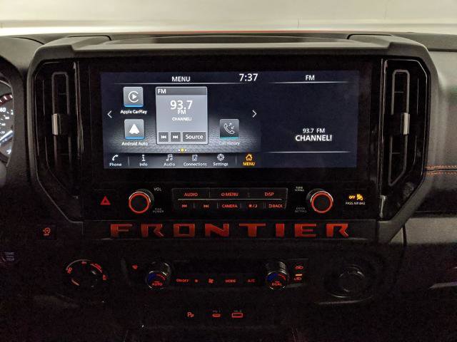 Used 2025 Nissan Frontier PRO-4X image 9