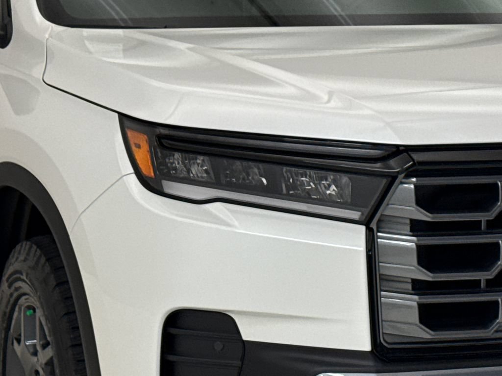 New 2026 Honda Pilot TrailSport image 5