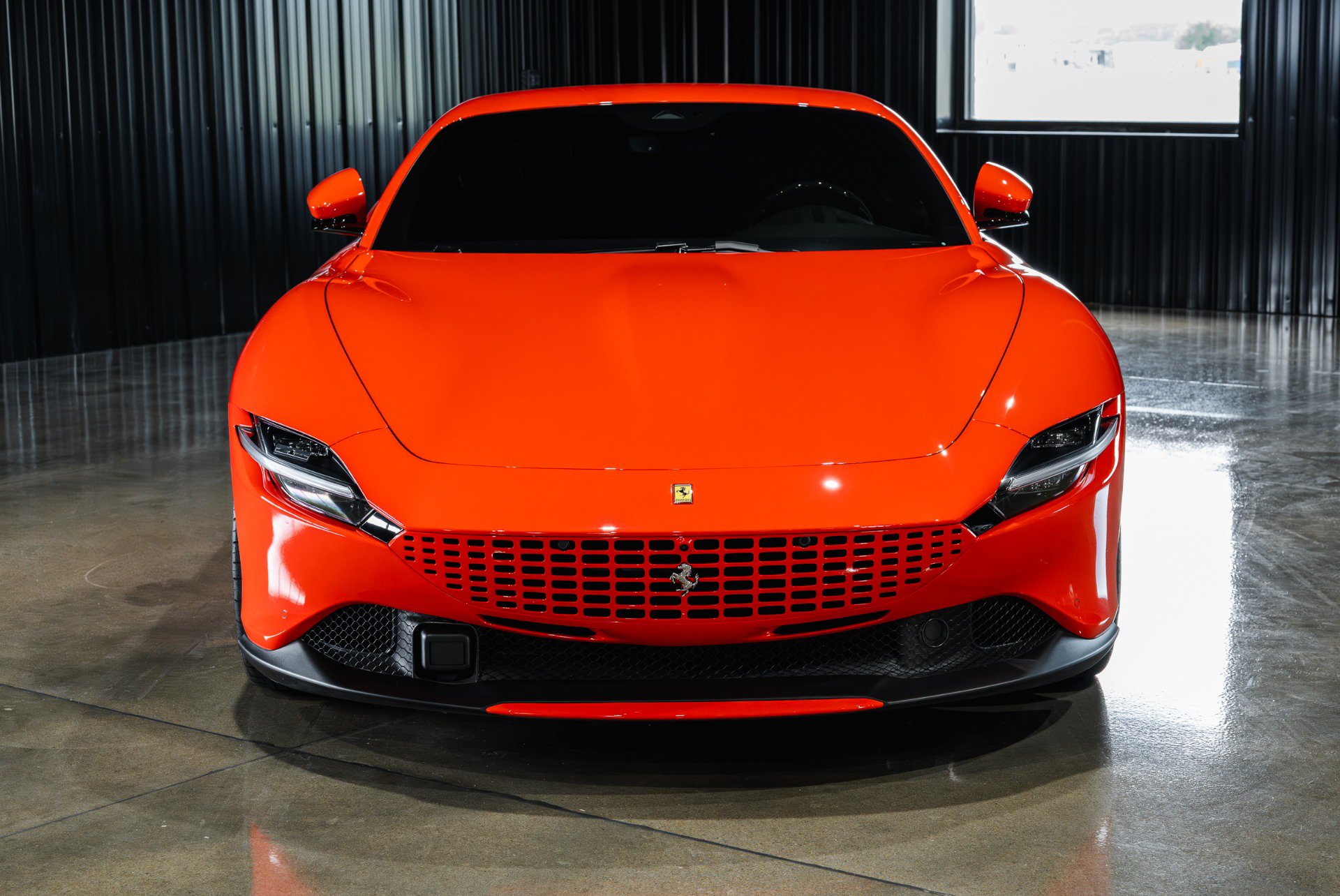 Used 2021 Ferrari Roma RWD image 3