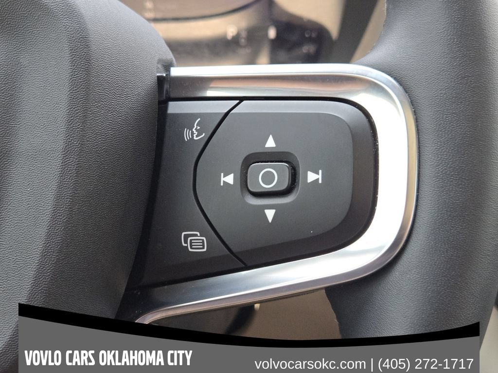 Certified 2023 Volvo XC40 B4 Plus w/ Driver Assist Package FWD image 31