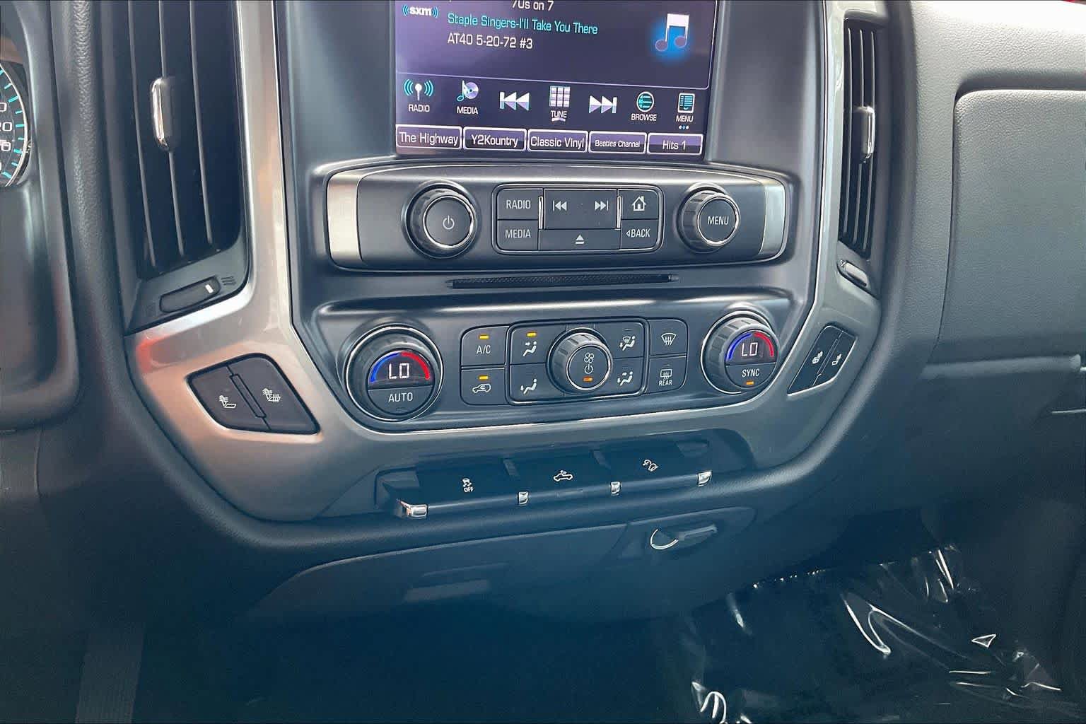 Used 2018 Chevrolet Silverado 1500 LT w/ All Star Edition AWD/4WD image 31
