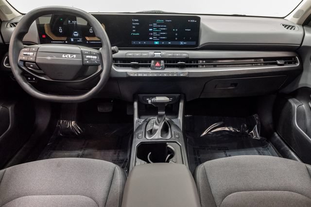 Used 2025 Kia K4 FWD image 26