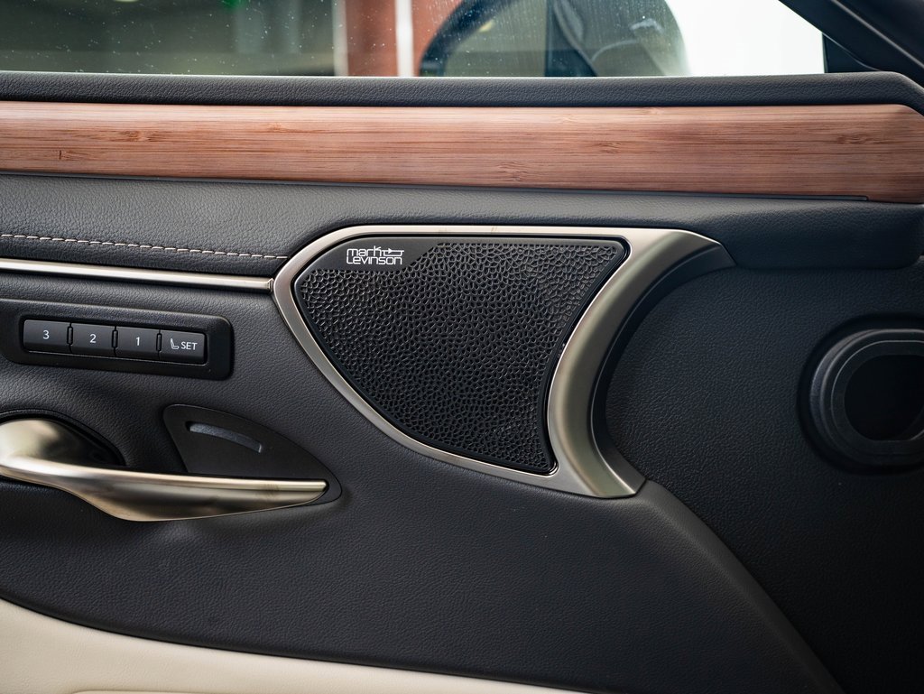 New 2025 Lexus ES 350 Luxury image 23