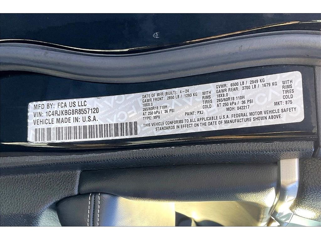 Used 2024 Jeep Grand Cherokee L Limited w/ Luxury Tech Group II image 33