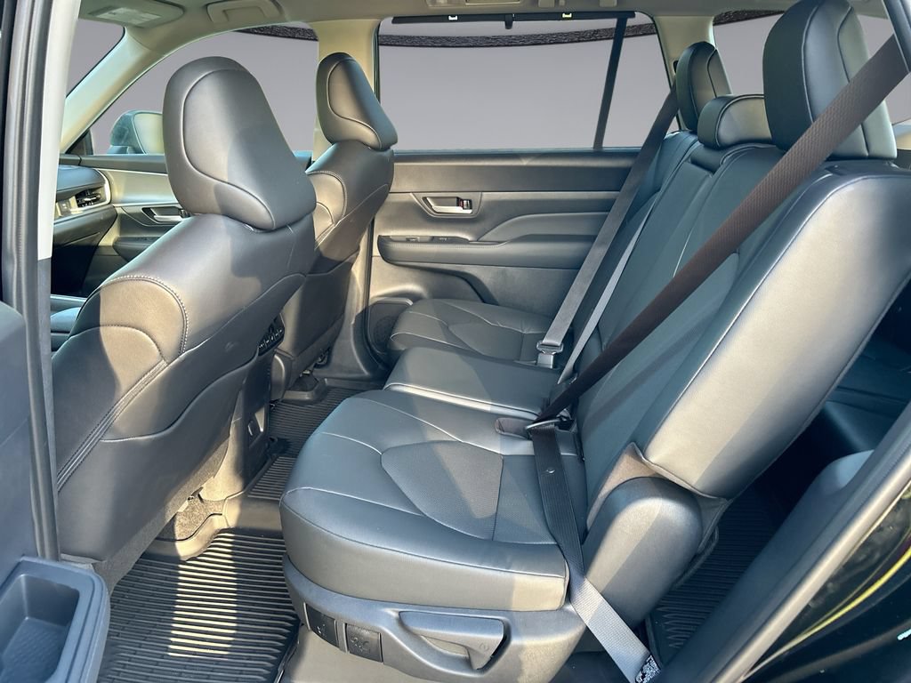 Certified 2026 Toyota Grand Highlander FWD image 30