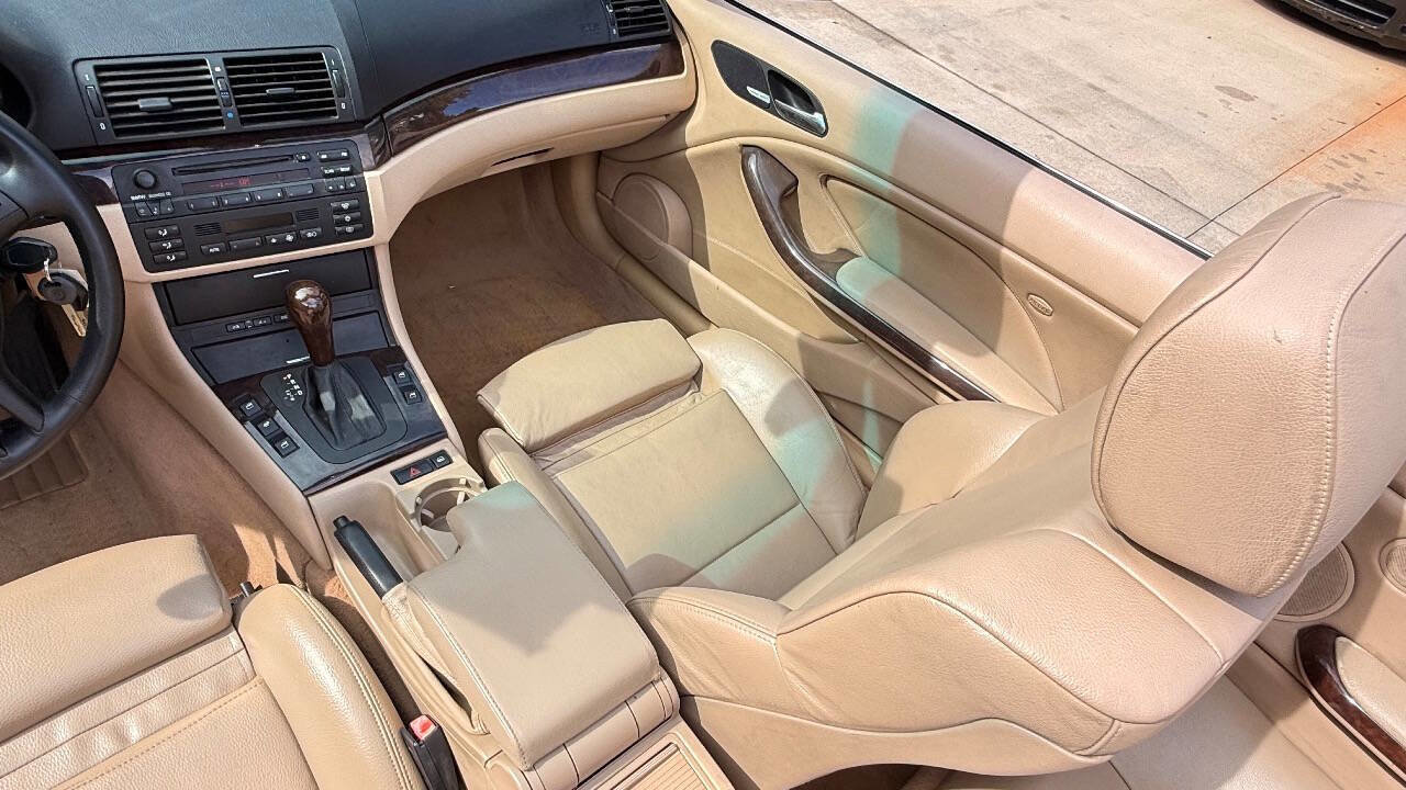 Used 2003 BMW 330Ci Convertible image 38