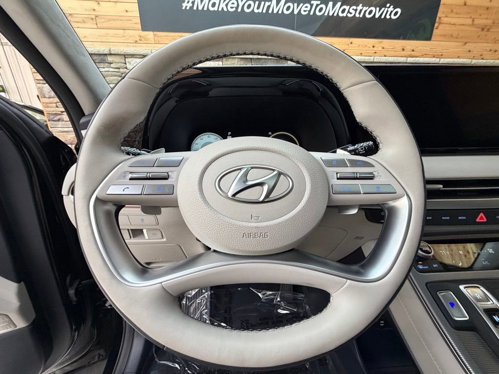 Certified 2025 Hyundai Palisade Calligraphy image 17