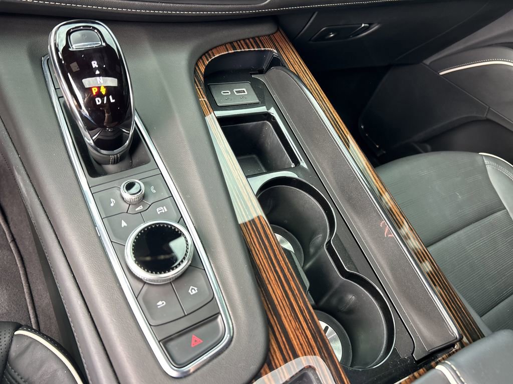 Certified 2024 Cadillac Escalade Premium Luxury image 27