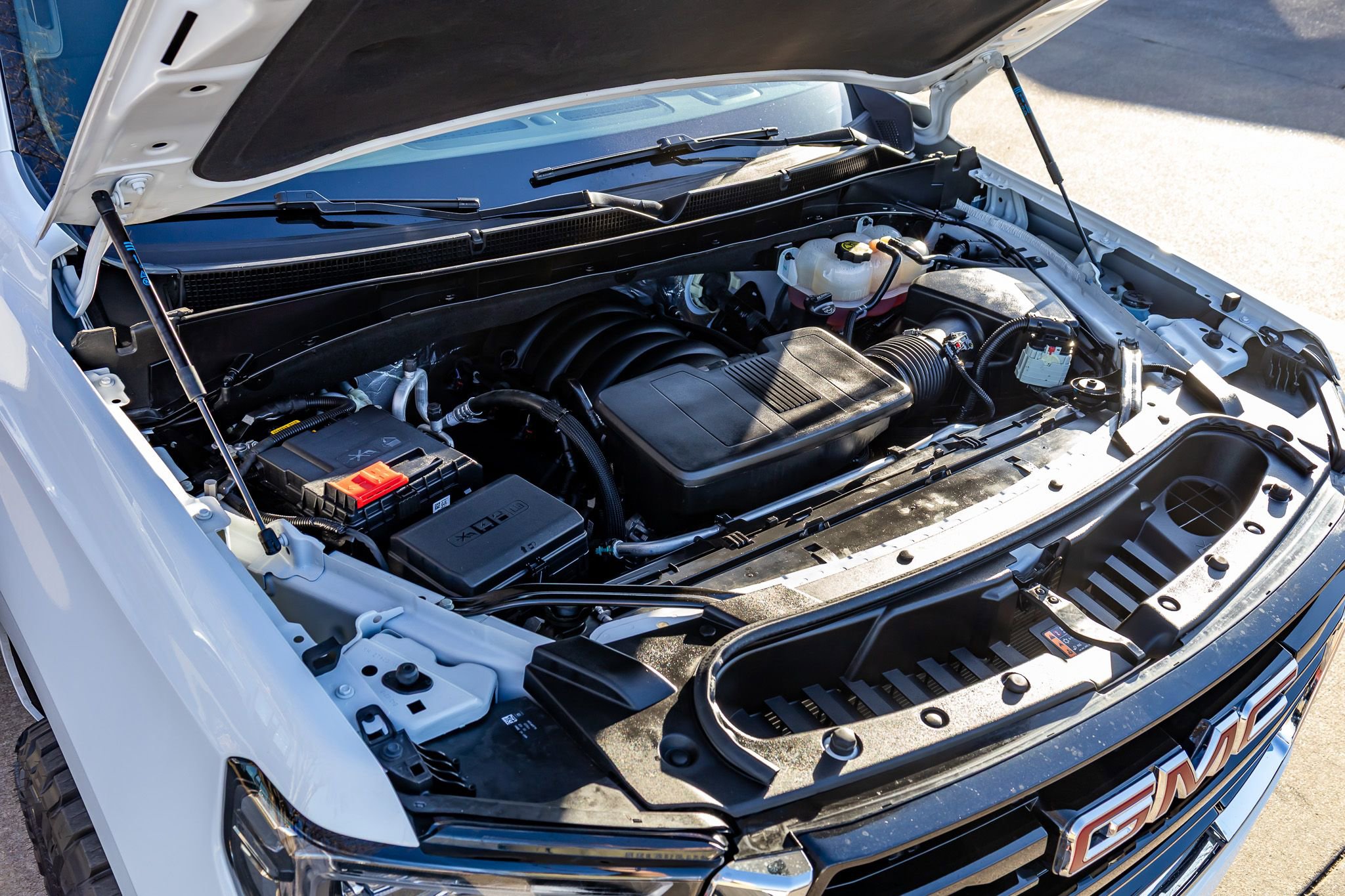 Used 2023 GMC Yukon SLE w/ Max Trailering Package image 40