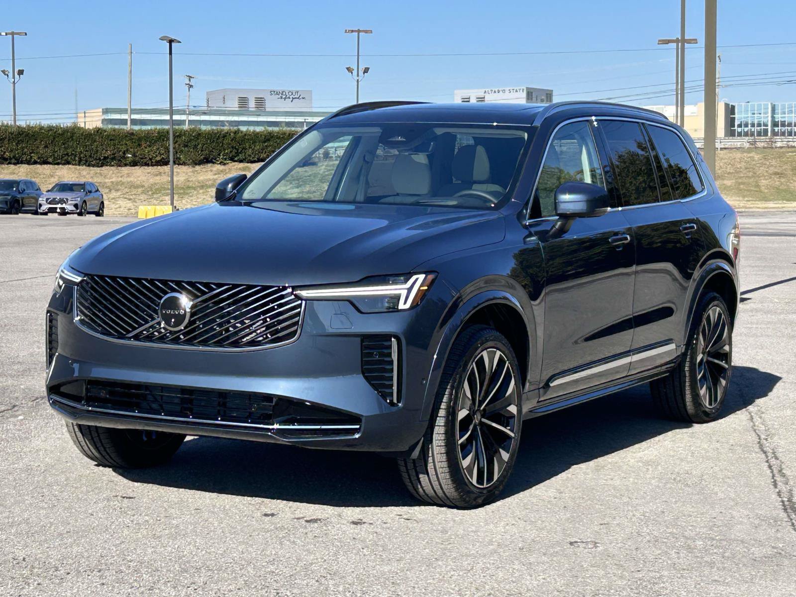 New 2026 Volvo XC90 B6 Ultra w/ Protection Package Premier AWD/4WD image 7
