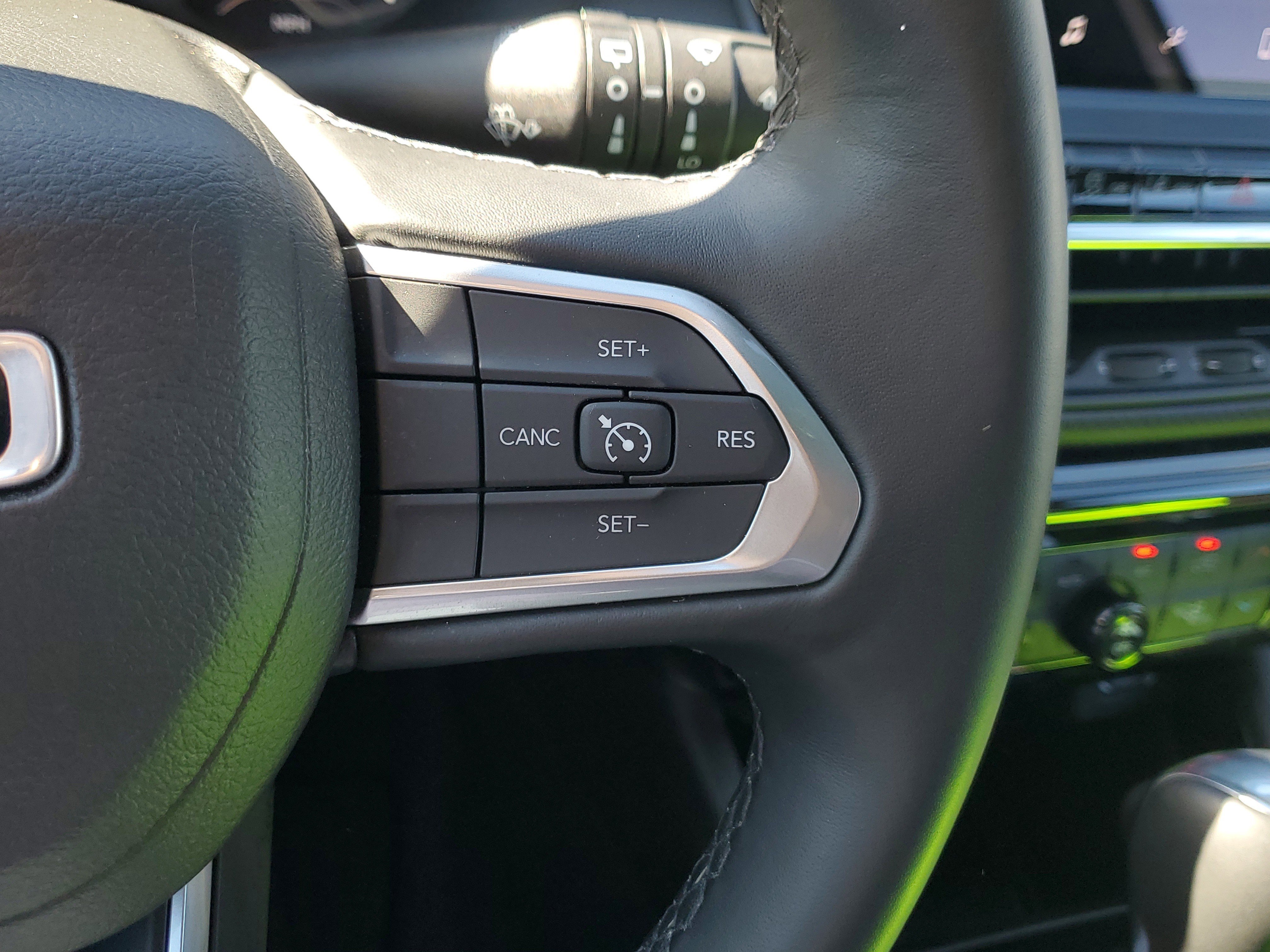 Used 2022 Jeep Compass Altitude w/ Sun and Sound Group image 23