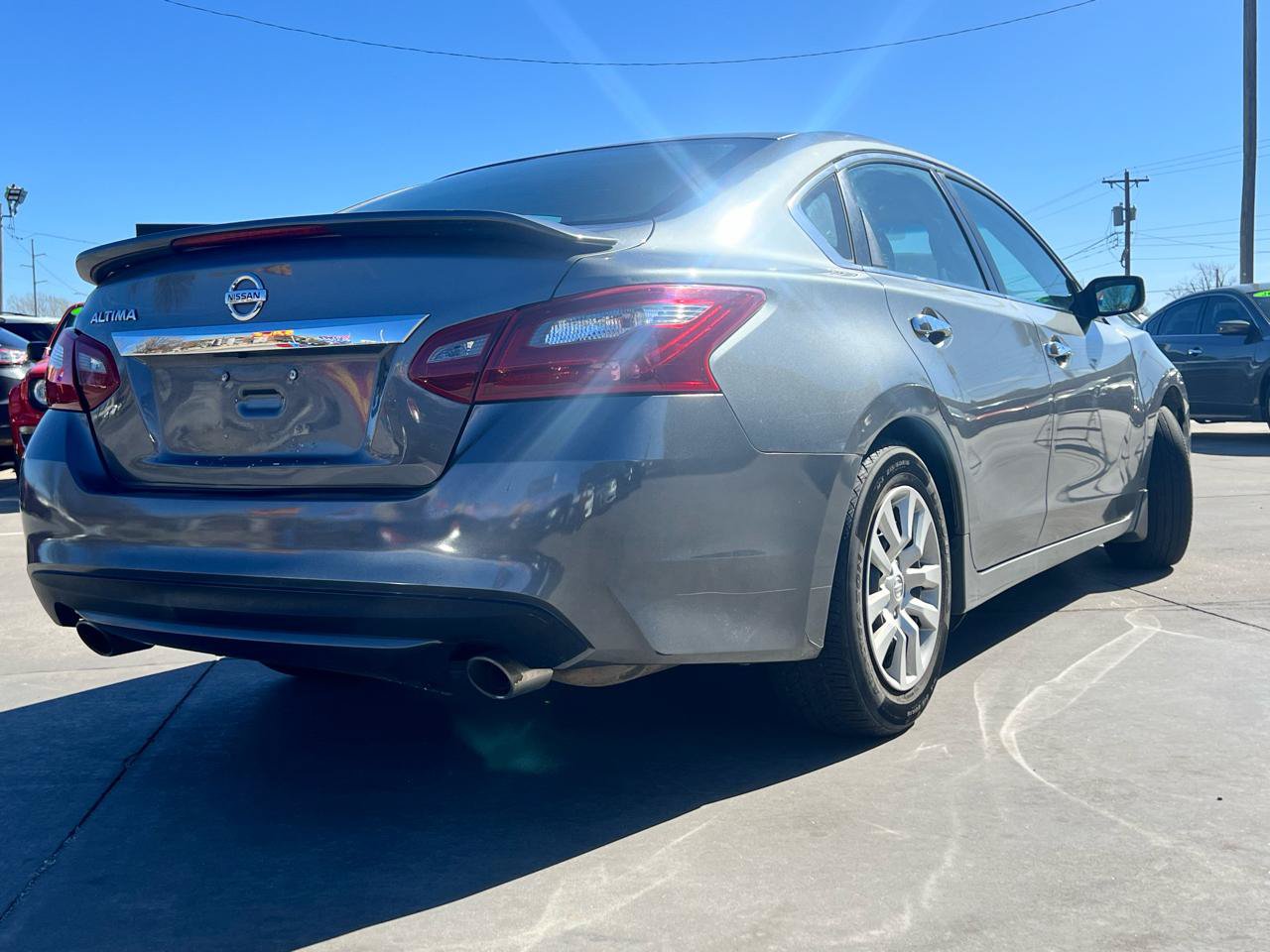 Used 2018 Nissan Altima 2.5 S w/ S Convenience Package FWD image 4