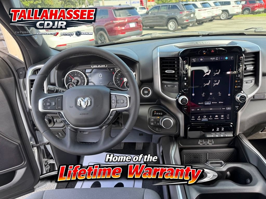New 2026 RAM 1500 4x4 Crew Cab image 30