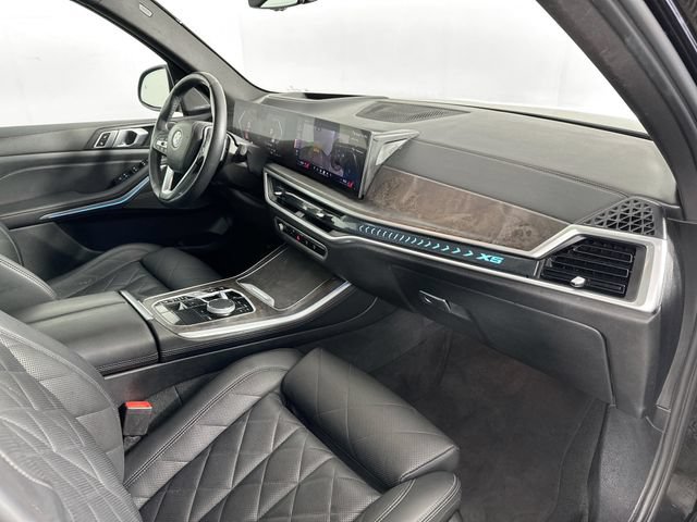 Used 2024 BMW X5 xDrive40i AWD/4WD image 31