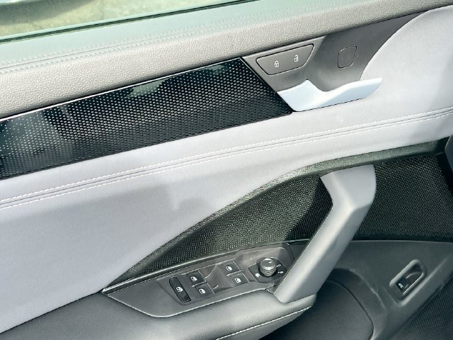 New 2026 Volkswagen Tiguan SE AWD/4WD image 16
