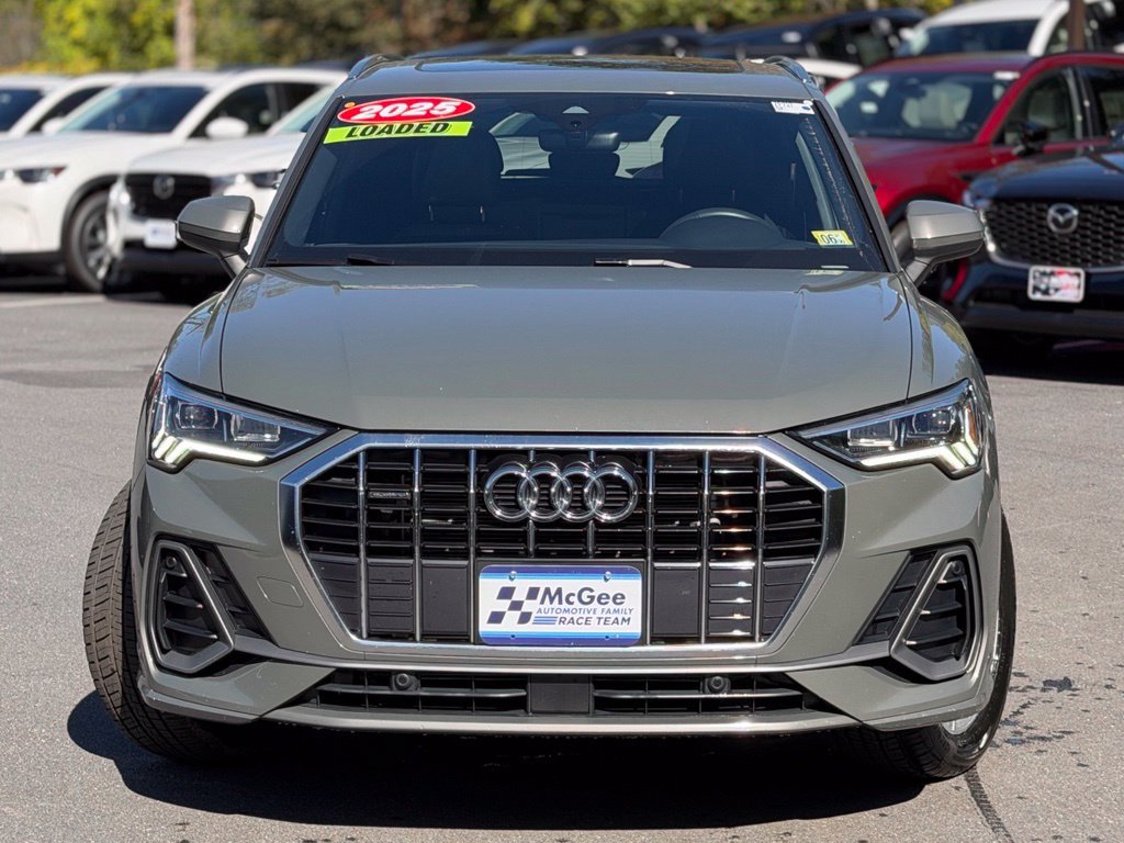 Used 2025 Audi Q3 2.0T Premium AWD/4WD image 2