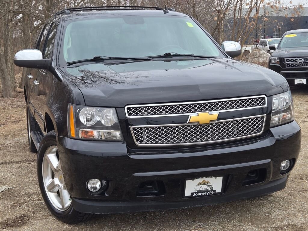 Used 2013 Chevrolet Avalanche LT w/ All-Star Edition image 4