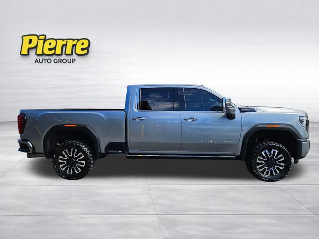 Used 2025 GMC Sierra 2500 Denali Ultimate w/ Max Trailering Package AWD/4WD image 6