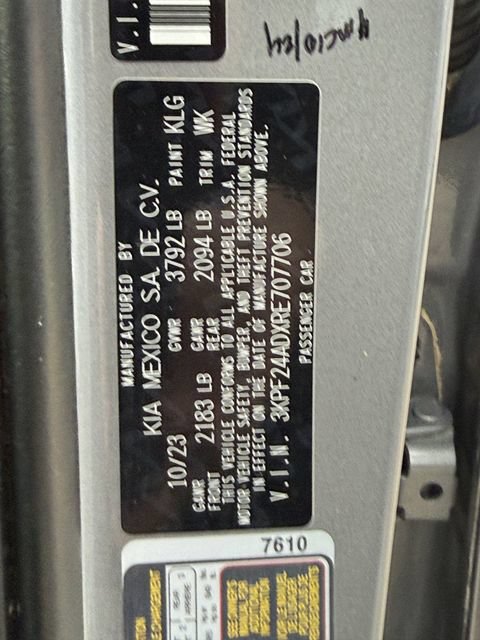 Used 2024 Kia Forte LXS FWD image 27