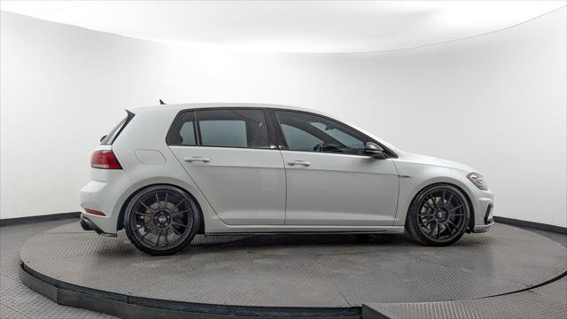 Used 2018 Volkswagen Golf R 4-Door AWD/4WD image 9