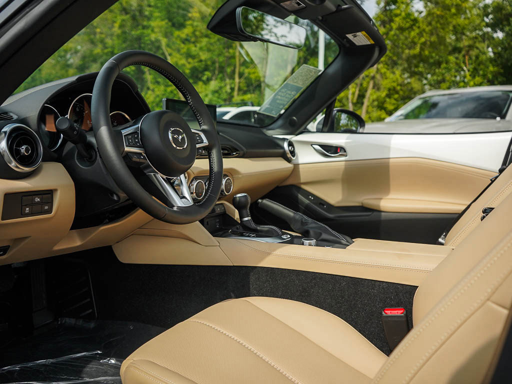 New 2025 MAZDA MX-5 Miata Grand Touring RWD image 14