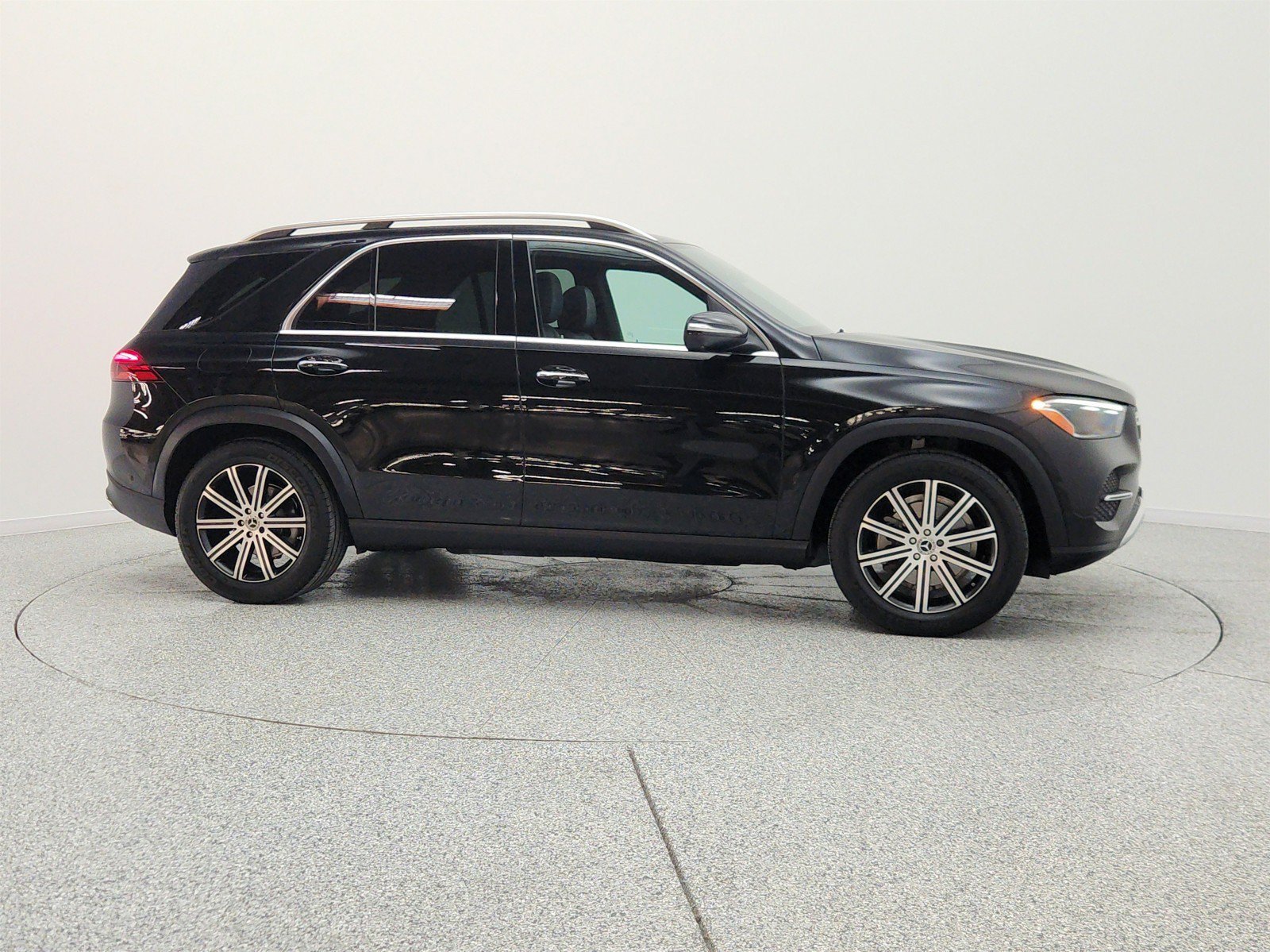 Certified 2026 Mercedes-Benz GLE 350 4MATIC image 4