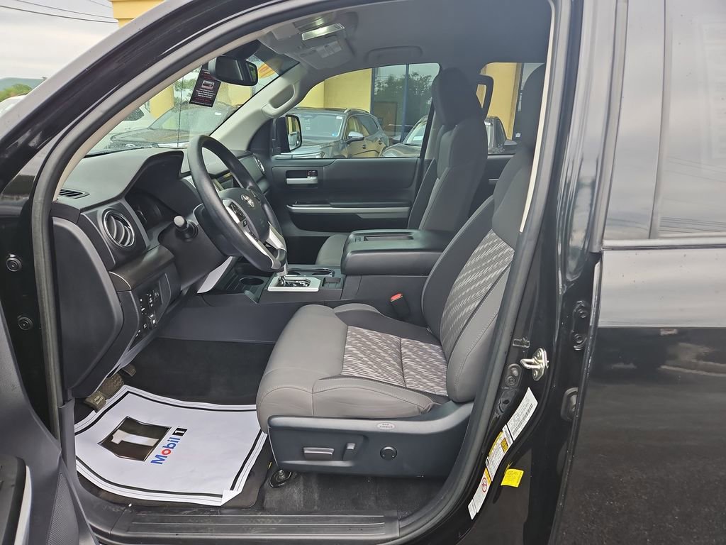 Used 2018 Toyota Tundra SR5 w/ TRD Off Road Package AWD/4WD image 10
