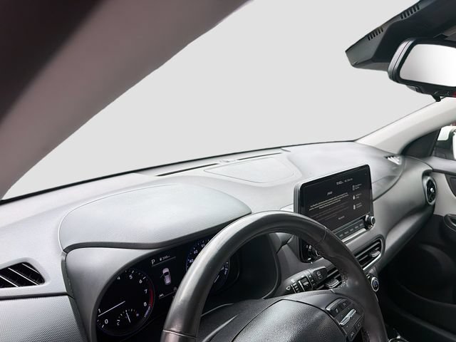 Certified 2023 Hyundai Kona SEL w/ Convenience Package FWD image 9