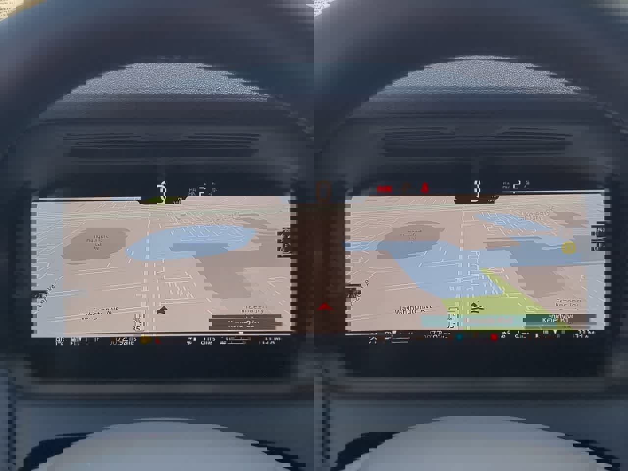 Used 2025 Land Rover Discovery Sport S AWD/4WD image 36