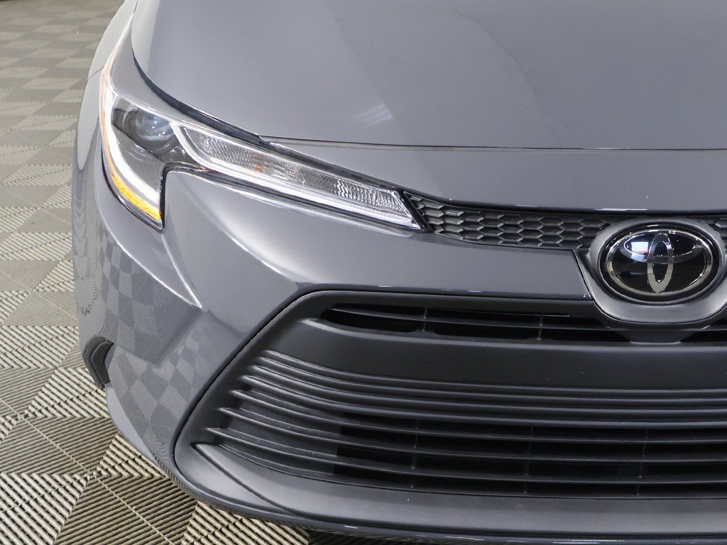 Used 2024 Toyota Corolla LE FWD image 11