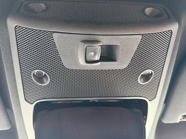 Used 2017 Ford F150 Limited w/ Trailer Tow Package image 39