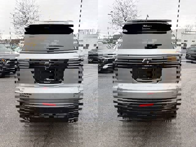 New 2026 Chevrolet Traverse RS w/ LPO, Floor Liner Package image 4