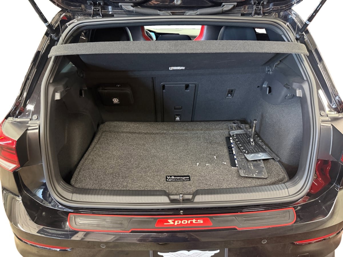 Used 2022 Volkswagen GTI SE FWD image 19