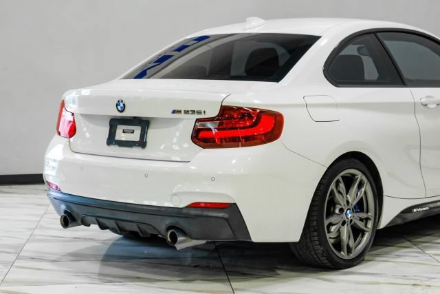 Used 2015 BMW M235i Coupe RWD image 12