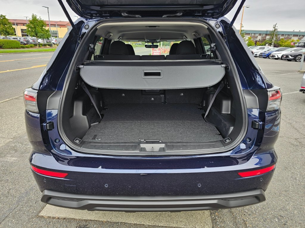 New 2026 Mitsubishi Outlander ES AWD/4WD image 9