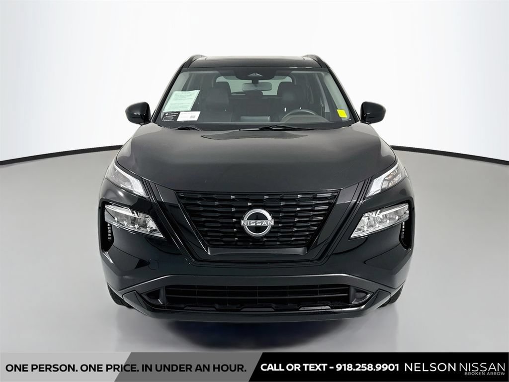 Certified 2023 Nissan Rogue SV w/ SV Premium B Package AWD/4WD image 2