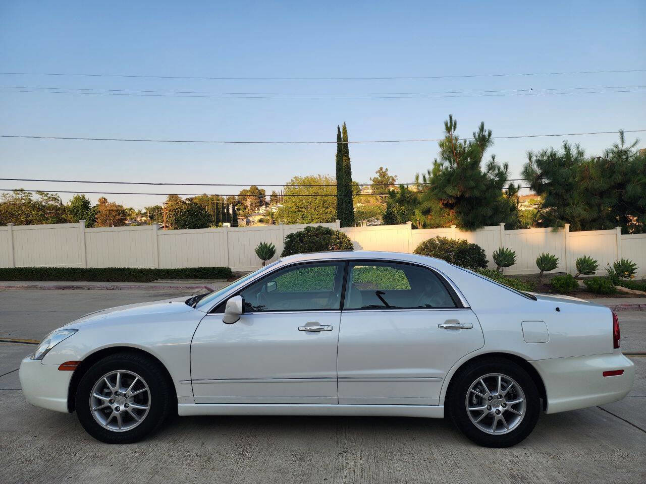 Used 2004 Mitsubishi Diamante LS image 6