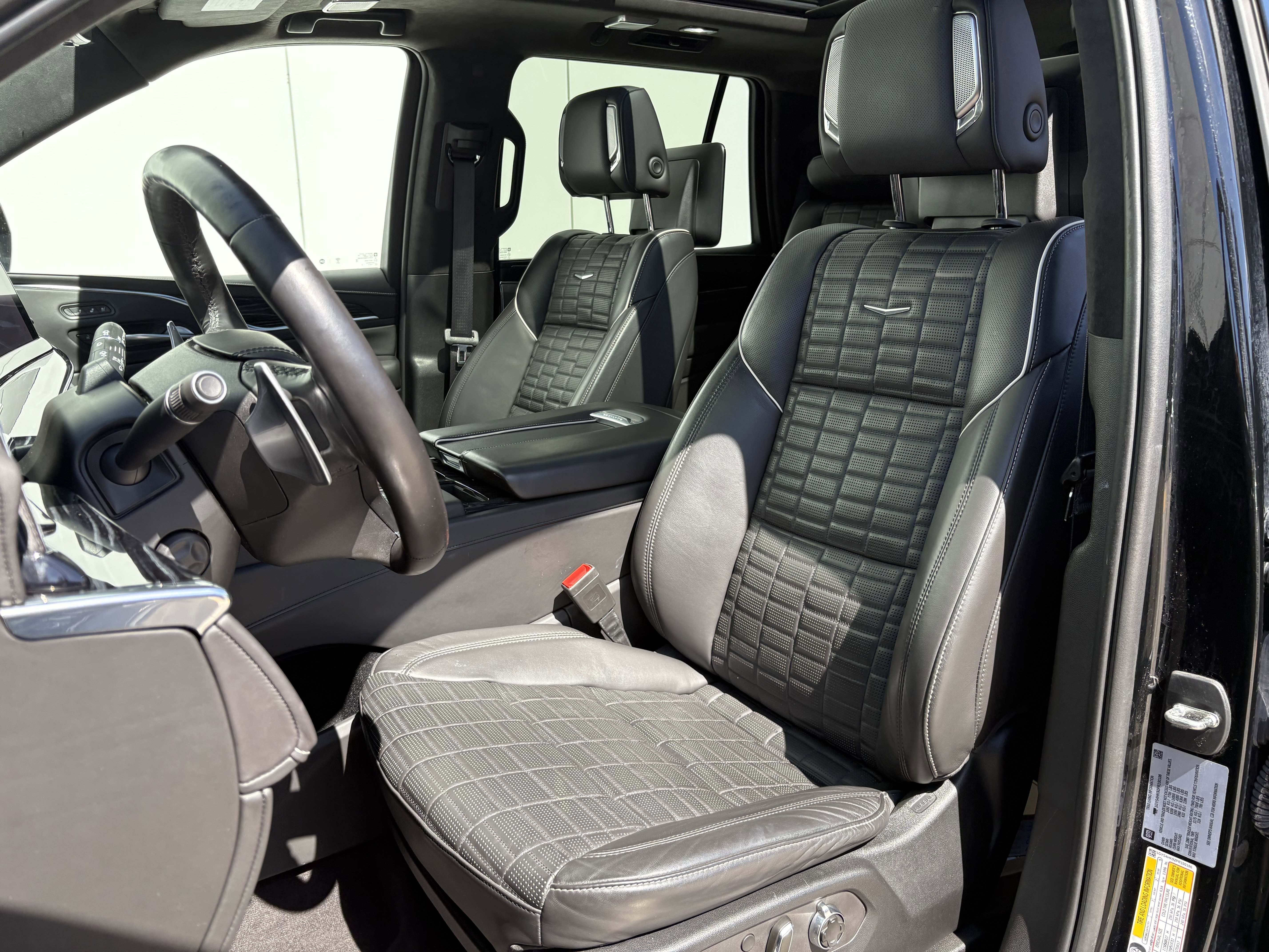 Used 2023 Cadillac Escalade V AWD/4WD image 12