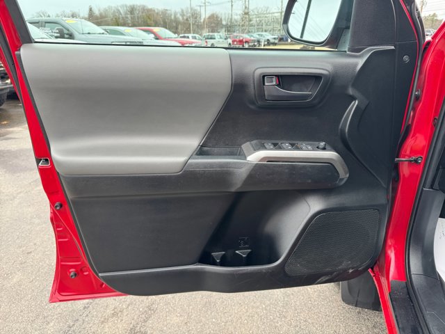 Certified 2021 Toyota Tacoma SR5 image 23