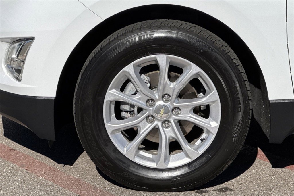 Used 2020 Chevrolet Equinox LS image 31