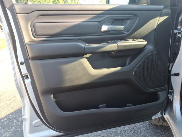 New 2027 RAM 1500 Express AWD/4WD image 10